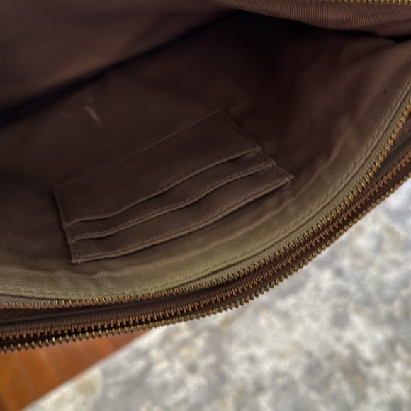 Fossil Textured PVC Crossbody/Clutch - Picture 4 of 10